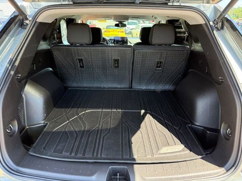 Used 2023 Chevrolet Blazer LT w/ Convenience Package FWD image 19