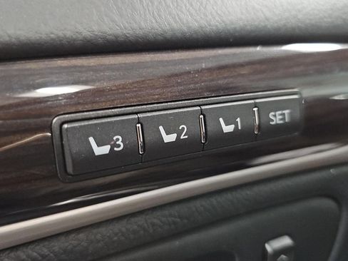 Used 2014 Lexus LS 460 w/ Comfort Package RWD image 25