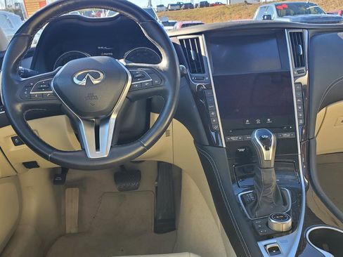 Used 2018 INFINITI Q50 Luxe w/ Cargo Package (L95) image 7