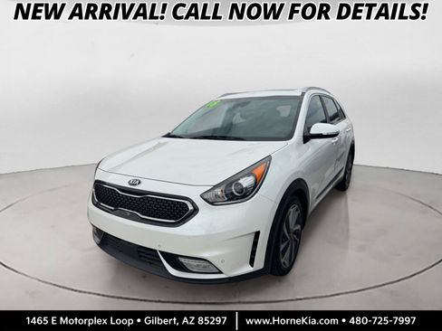Used 2018 Kia Niro Touring FWD image 1