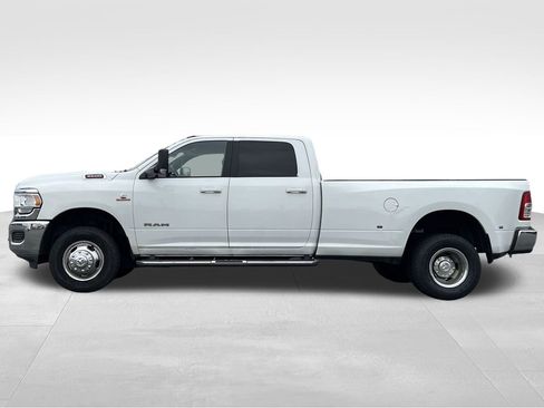 Used 2021 RAM 3500 Big Horn image 23
