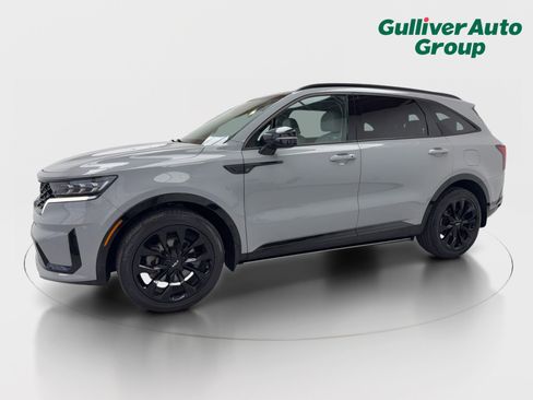Used 2022 Kia Sorento SX image 2