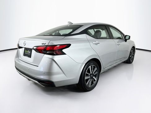 Used 2024 Nissan Versa SV FWD image 9
