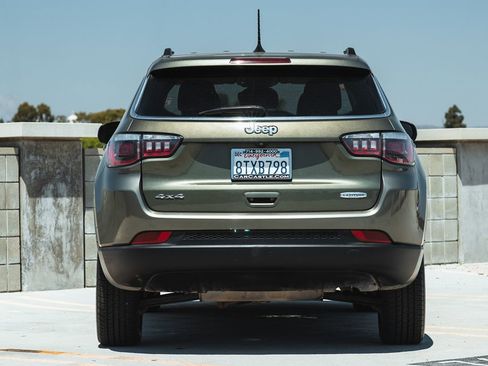 Used 2019 Jeep Compass Latitude image 8