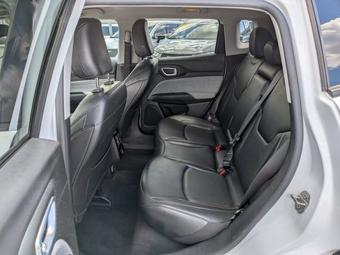 Used 2022 Jeep Compass Latitude AWD/4WD image 18