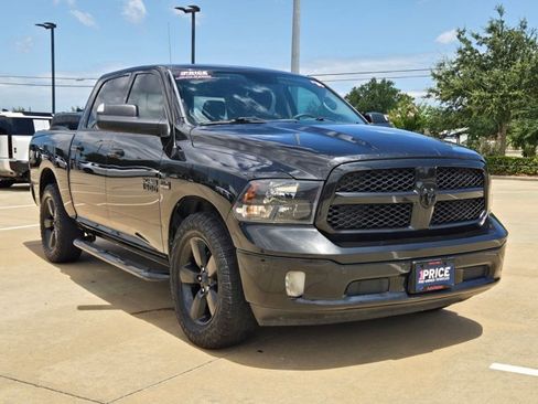 Used 2018 RAM 1500 Big Horn AWD/4WD image 3