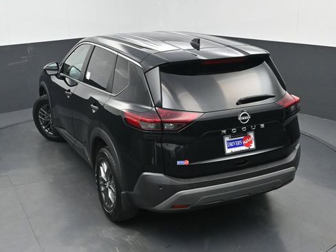 Used 2023 Nissan Rogue S image 30