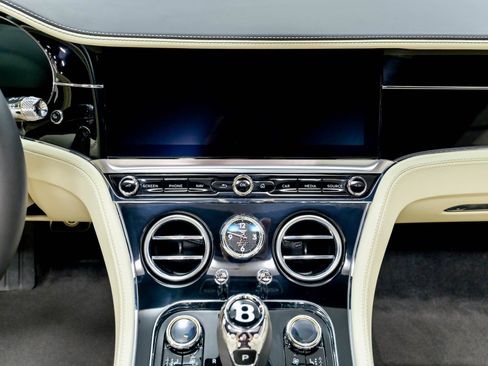 Used 2020 Bentley Continental GT AWD/4WD image 37