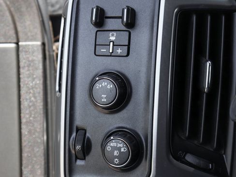 Used 2019 Chevrolet Silverado 2500 LTZ w/ Duramax Plus Package image 20