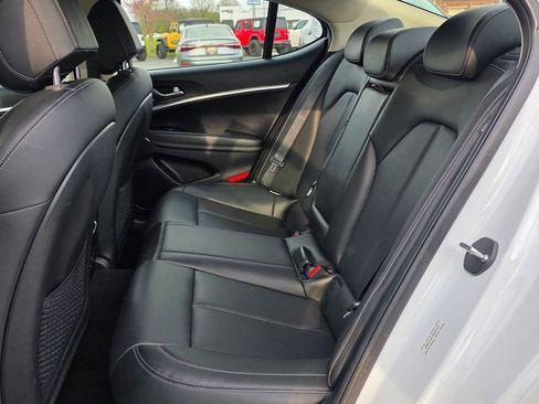 Used 2025 Genesis G70 2.5T AWD/4WD image 35