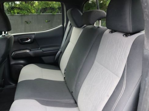 Used 2021 Toyota Tacoma TRD Off-Road w/ Technology Package image 16