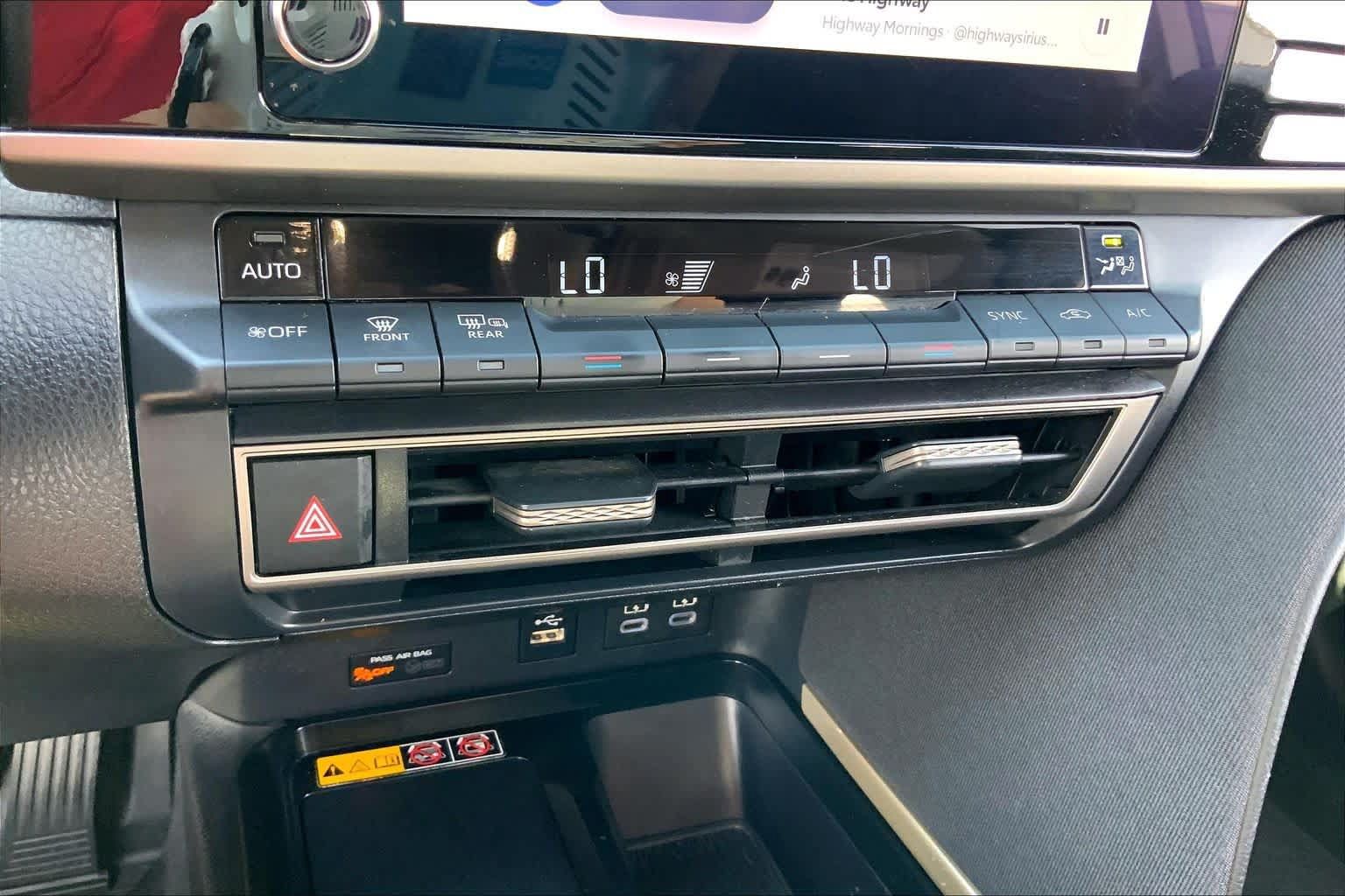 Used 2025 Toyota Camry LE FWD image 32