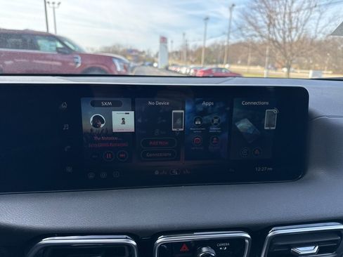 New 2026 Nissan Sentra SR image 15