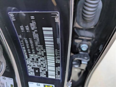 Certified 2022 Toyota Corolla Cross LE image 24