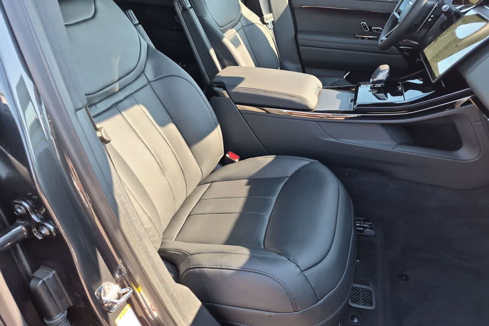 New 2026 Land Rover Range Rover Sport Dynamic SE AWD/4WD image 22