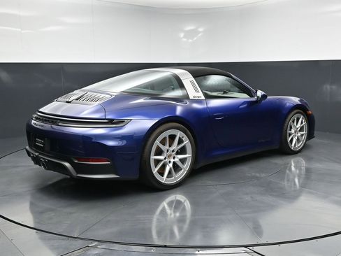 Certified 2025 Porsche 911 Targa 4 GTS AWD/4WD image 11