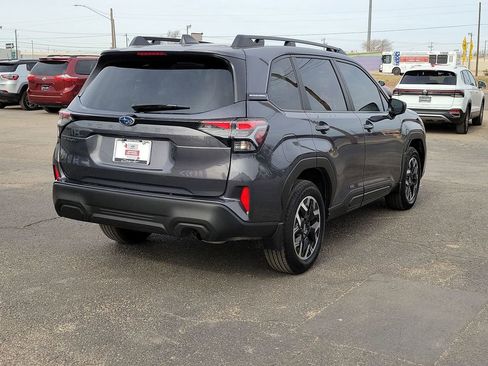 Used 2025 Subaru Forester Premium w/ Convenience Package #1 image 8