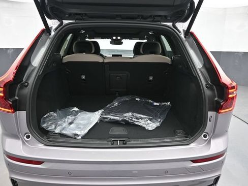 New 2026 Volvo XC60 B5 Core w/ Climate Package AWD/4WD image 27