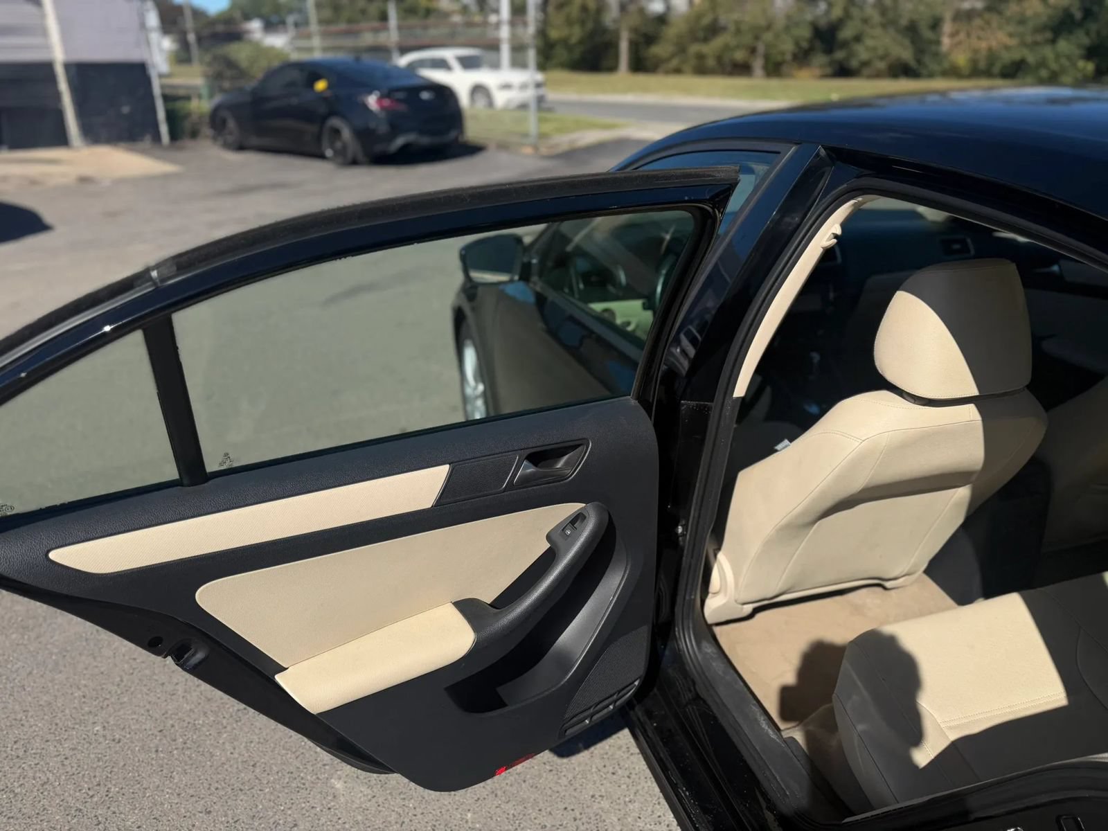 Used 2012 Volkswagen Jetta SE FWD image 8