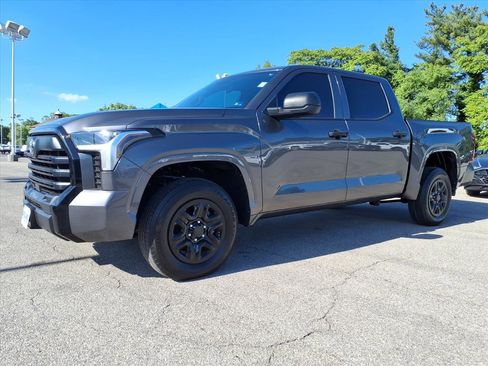 Used 2025 Toyota Tundra SR w/ SR Tow Package AWD/4WD image 8