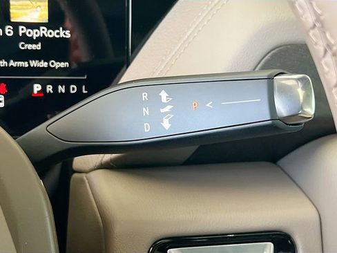 New 2026 GMC Yukon Denali w/ Sun & Power Step Package image 12