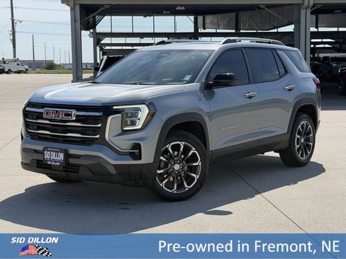 Used 2025 GMC Terrain Elevation w/ Elevation Premium Package AWD/4WD image 1