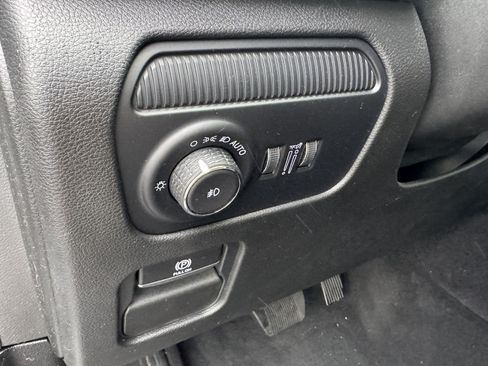Used 2025 Jeep Wagoneer Series II w/ Convenience Group I AWD/4WD image 20