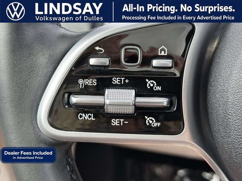 Used 2021 Mercedes-Benz GLB 250 4MATIC image 20