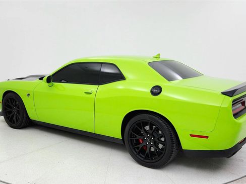 Used 2015 Dodge Challenger SRT Hellcat image 2