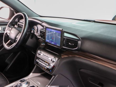 Used 2020 Ford Explorer Limited w/ Class III Trailer Tow Package image 26