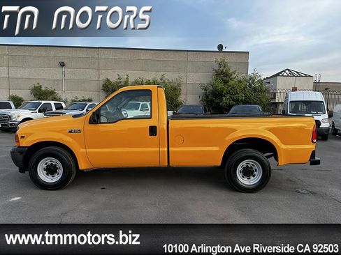 Used 2001 Ford F250 XL image 3