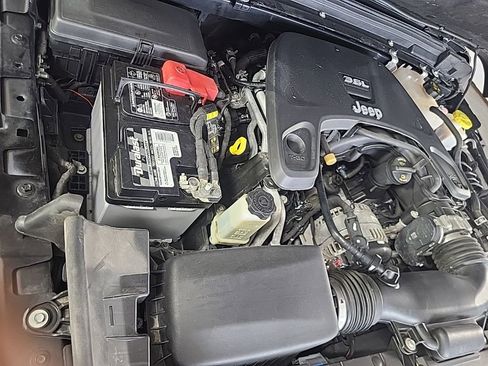 Used 2021 Jeep Gladiator Rubicon image 17