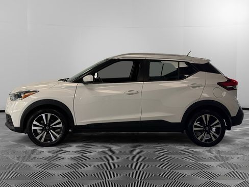Used 2019 Nissan Kicks SV FWD image 5