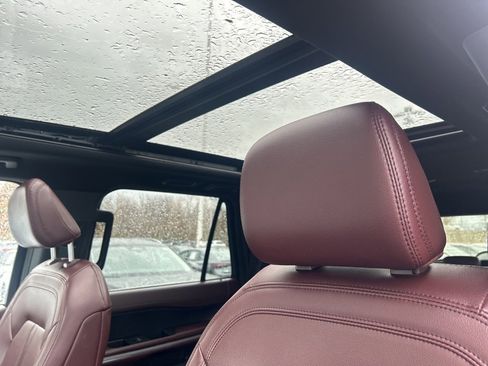 Used 2024 Ford Expedition Max Limited image 25