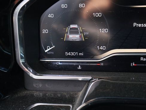 Certified 2023 GMC Sierra 1500 Elevation image 19