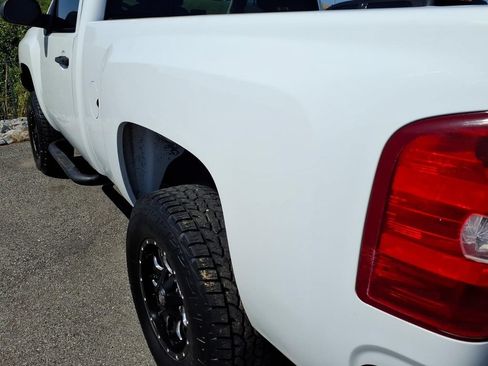 Used 2013 Chevrolet Silverado 1500 W/T AWD/4WD image 15