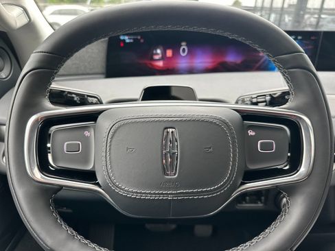 New 2026 Lincoln Navigator Reserve AWD/4WD image 24