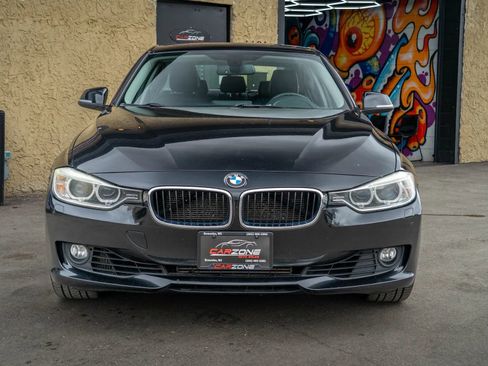 Used 2013 BMW 335i xDrive Sedan AWD/4WD image 18