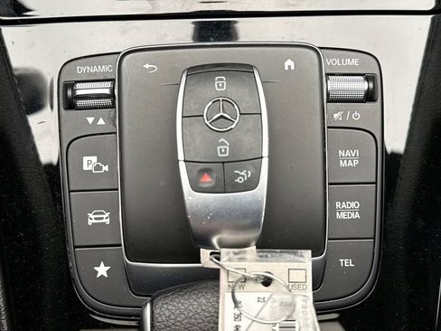 Used 2022 Mercedes-Benz GLE 350 4MATIC w/ Premium Package image 25