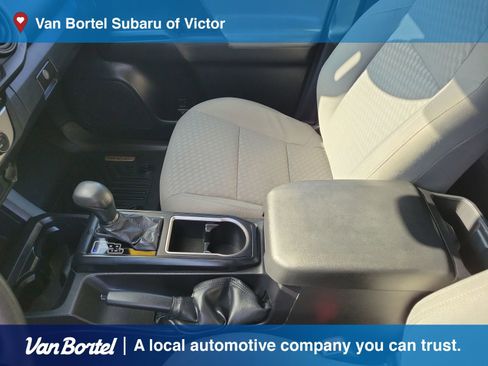 Used 2022 Toyota Tacoma SR image 22