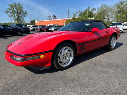 Used 1992 Chevrolet Corvette Convertible RWD image 1