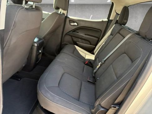 Used 2017 GMC Canyon SLE RWD image 22