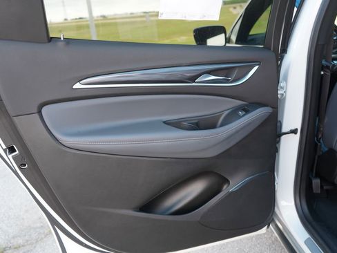 Used 2024 Buick Enclave Premium FWD image 28