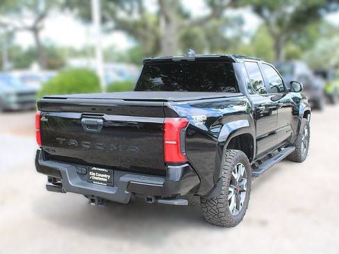 Used 2024 Toyota Tacoma TRD Sport AWD/4WD image 10