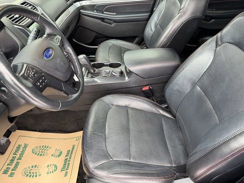 Used 2018 Ford Explorer Sport image 11