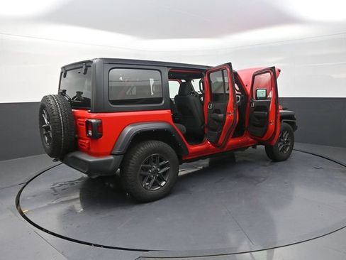 Used 2024 Jeep Wrangler Unlimited Sport AWD/4WD image 36