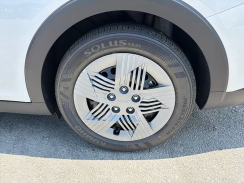 New 2026 Kia K4 FWD image 25