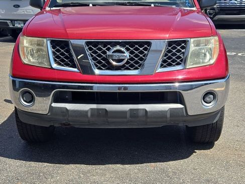Used 2007 Nissan Frontier SE w/ SE Value Truck Pkg RWD image 2