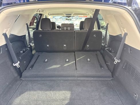 Used 2022 Nissan Pathfinder SV image 24