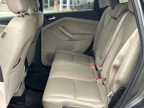 Used 2018 Ford Escape SE w/ Ford Safe & Smart Package image 10